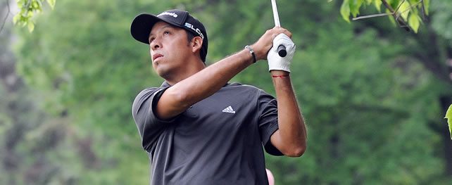 SANTIAGO, CHILE - NOV. 23, 2013: Miguel Carballo of Argentina during the third round of the Abierto de Chile at the Club de Golf Los Leones. / Miguel Carballo de Argentina durante la tercera ronda del Abierto de Chile en el Club de Golf Los Leones.