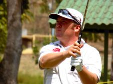 Price se separa por uno en el Web.com Panamá Claro