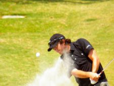 Price se separa por uno en el Web.com Panamá Claro