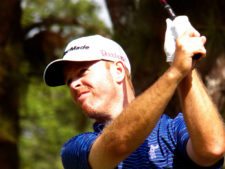 Price se separa por uno en el Web.com Panamá Claro