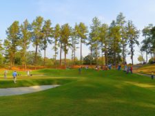 Price se separa por uno en el Web.com Panamá Claro