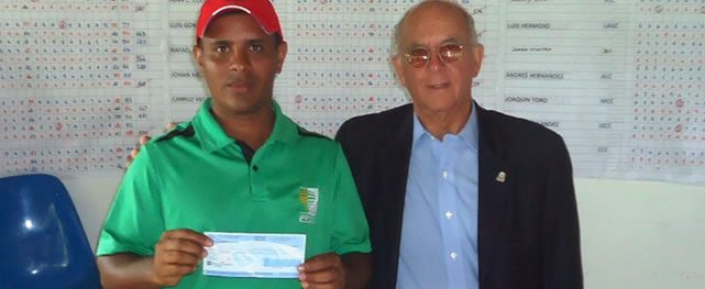 Gerffrin "Nay" García gana Nacional de Caddies