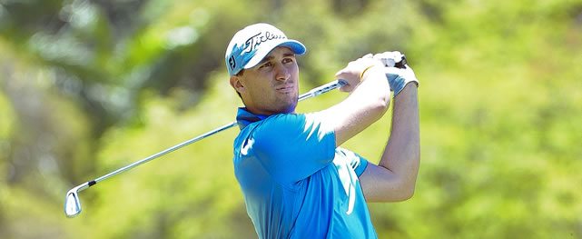 RIO DE JANEIRO, BRASIL (NOV. 7, 2014) - El amateur brasileño André Tourinho pega desde el fairway del hoyo 9 durante la segunda ronda del Aberto do Brasil / Aberto do Atlântico presented by Credit Suisse Hedging-Griffo en Gavea Golf & Country Club. (Enrique Berardi/PGA TOUR)