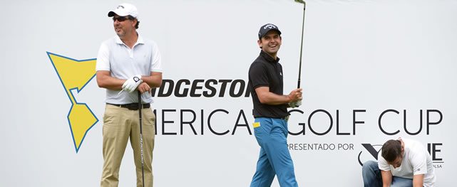 Los paraguayos Marco Ruiz (izquierda) y Fabrizio Zanotti (derecha) son los líderes de la Bridgestone America´s Golf Cup presentado por Value / Gentileza: Enrique Berardi/PGA TOUR