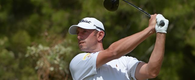 BUENOS AIRES, ARGENTINA - NOV. 5, 2015: Danny Balin de Estados Unidos pega su golpe de salida en el tee del hoyo 14 durante la primera ronda del 110° VISA Open de Argentina presentado por OSDE en el Jockey Club en Buenos Aires, Argentina. (Crédito/Credit: Enrique Berardi/PGA TOUR)