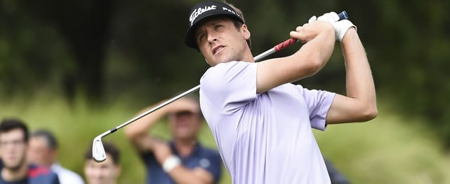 CÓRDOBA, ARGENTINA - APRIL 14: Derek Rende of the U.S tee off on the fourth hole during the first round of the PGA TOUR Latinoamerica 85° Abierto OSDE del Centro presentado por FiberCorp at Córdoba Golf Club on April 14, 2016 in Córdoba, Argentina. (Enrique Berardi/PGA TOUR)