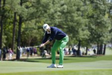Smylie Kaufman reacts to a missed birdie attempt on No.1 during Round 3 at Augusta National Golf Club on Saturday April 9, 2016 (cortesía Augusta National Inc.)