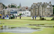 Escenas de un viernes interrumpido pero de gran colorido (cortesía R&A-R&A via Getty Images)
