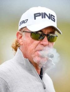 Escenas de un viernes interrumpido pero de gran colorido (cortesía R&A-R&A via Getty Images)