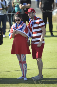Fans disfrutando la acción (Photo by Chris Condo//PGA TOUR/IGF)