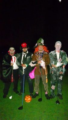 Noche de Luna Llena (cortesía thenightgolfcompany.co.uk)