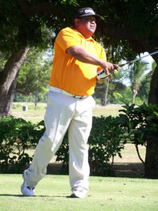 Otto Solís ganó e igualó récord en X Abierto Sambil de Golf