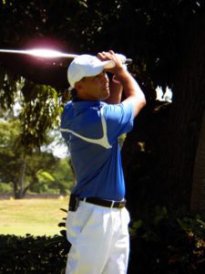 Otto Solís ganó e igualó récord en X Abierto Sambil de Golf