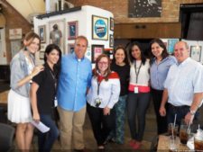 Posando en XI Abierto Sambil