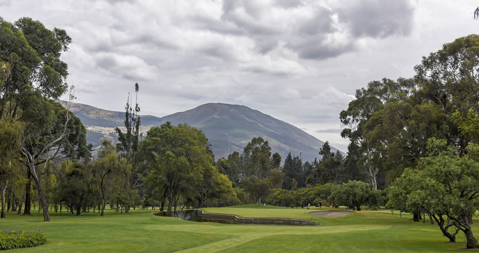 QUITO, ECUADOR – SEP. 14, 2016 – Vista panorámica del hoyo 6 del Quito Tenis y Golf Club durante la ronda de práctica de la Copa Diners Club International, evento del PGA TOUR Latinoamérica que se disputa en Quito, Ecuador (Enrique Berardi/PGA TOUR)