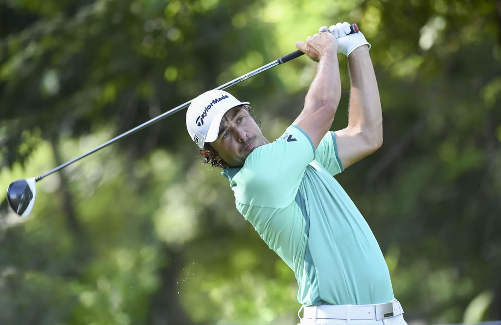 GUACALITO DE LA ISLA, NICARAGUA - SEPTEMBER 03: Emilio Dominguez of Argentina tee off on the seventh hole uring the PGA TOUR Latinoamérica third round of the Flor de Cana Open presented by The Mortgage Store at Guacalito de La Isla on September 3, 2016 in Guacalito de La Isla, Nicaragua. (cortesía Enrique Berardi/PGA TOUR)