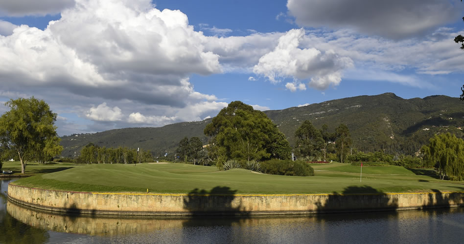 BOGOTÁ, COLOMBIA - FEB. 14, 2017: Panorámica del hoyo 12 durante la ronda de práctica del 70º Avianca Colombia Open, evento inaugural de la temporada 2017 de PGA TOUR Latinoamérica que se disputa en el Club Campestre Guayamaral, Campo No.1 (Enrique Berardi/PGA TOUR)