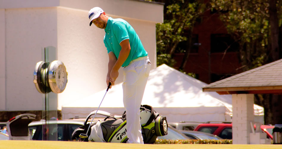 Brice Garnett es el líder parcial en el inicio del Club Colombia Championship by Servientrega en Bogotá (cortesía Carlos Avendaño / GOLFLINK)