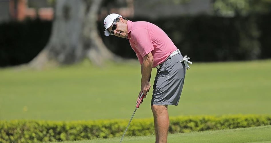 Álvaro Ortiz durante la cuarta jornada del LXXIV Campeonato amateur de golf de Centroamérica y Panamá en el Costa Rica Country Club (cortesía Albert Marín)