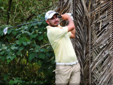 Daniele Cabriles arriba por uno sobre Denis Meneghini, en la primera ronda del Abierto Lagunita Country Club