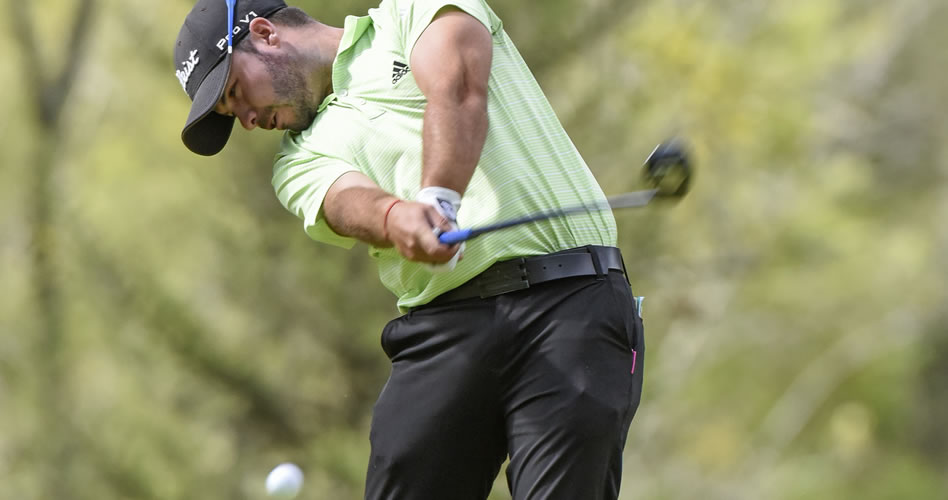 El colombiano Daniel Zuluaga durante la segunda ronda de la Copa Diners Club International que se juega en el Quito Tenis y Golf Club (Enrique Berardi/PGA TOUR)