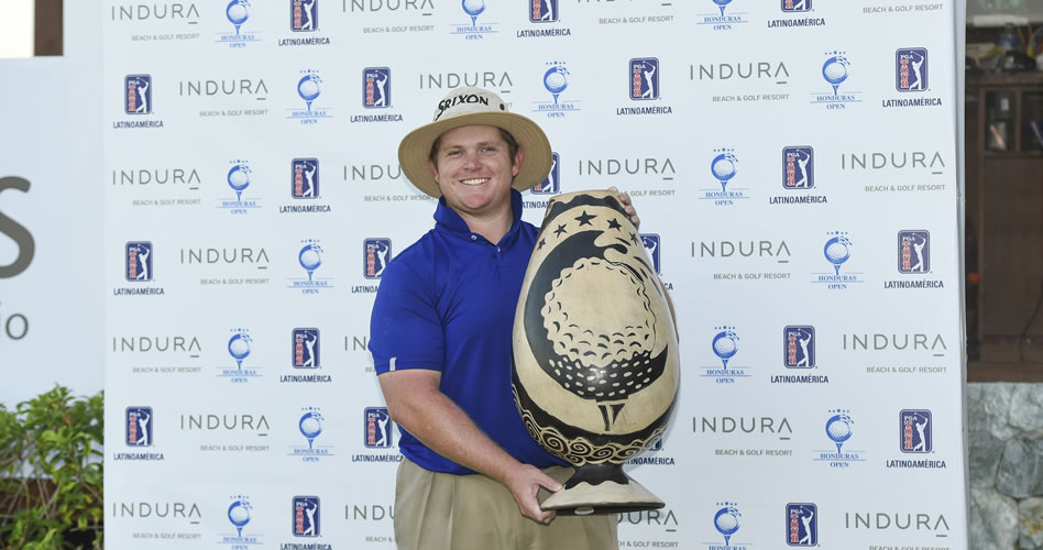 TELA, HONDURAS - MAR. 26, 2017: El estadounidense Patrick Newcomb se coronó campeón del Honduras Open, cuarto evento de la temporada 2017 del PGA TOUR Latinoamérica que se disputó en Indura Beach and Golf Resort. (Enrique Berardi/PGA TOUR)