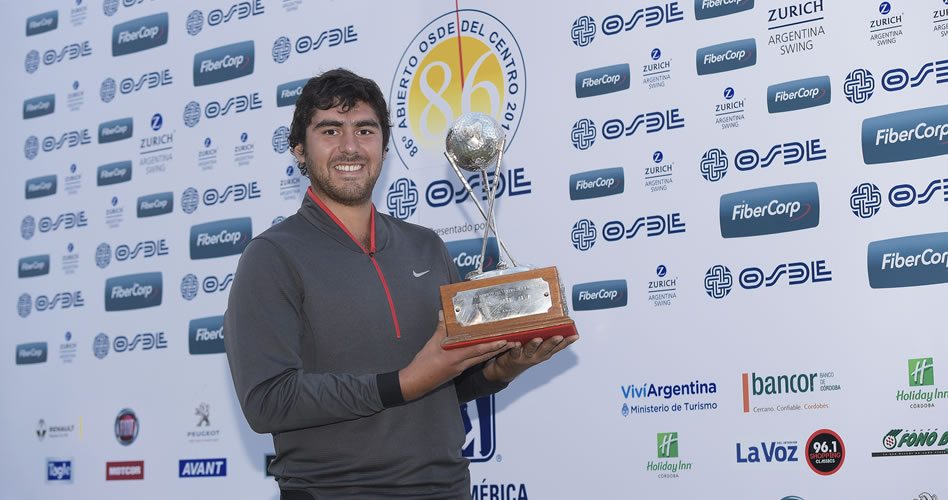CÓRDOBA, ARGENTINA - ABRIL 23: El argentino Nelson Ledesma se coronó campeón del 86 Abierto OSDE del Centro presentado por FiberCorp, quinto evento de la temporada 2017 del PGA TOUR Latinoamérica que se disputó en el Córdoba GC. (Enrique Berardi/PGA TOUR)
