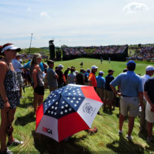 Galería de selección de fotos de 1ra ronda del 117º US Open en Erin Hills cortesía de la Revista Fairway