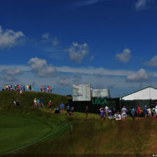 Galería de selección de fotos de 1ra ronda del 117º US Open en Erin Hills cortesía de la Revista Fairway