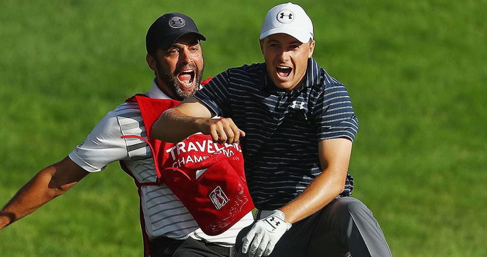 Victoria del 'Niño Dorado' con golpe magistral