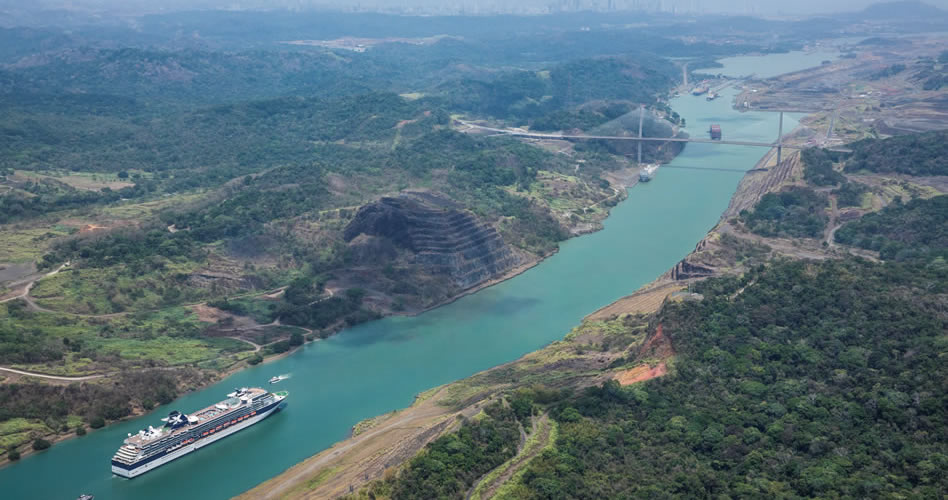 5 Razones para cruzar y disfrutar del Canal de Panamá (cortesía Holland America Line)