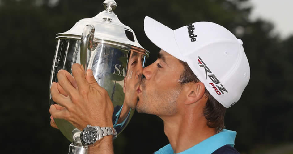 Camilo Villegas y Trofeo Wynhand Champ, 4to título PGA (cortesía skysports.com)