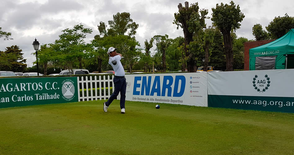 Hérik Machado (BRA), durante la primera ronda de la 46° Copa Tailhade en Los Lagartos CC.