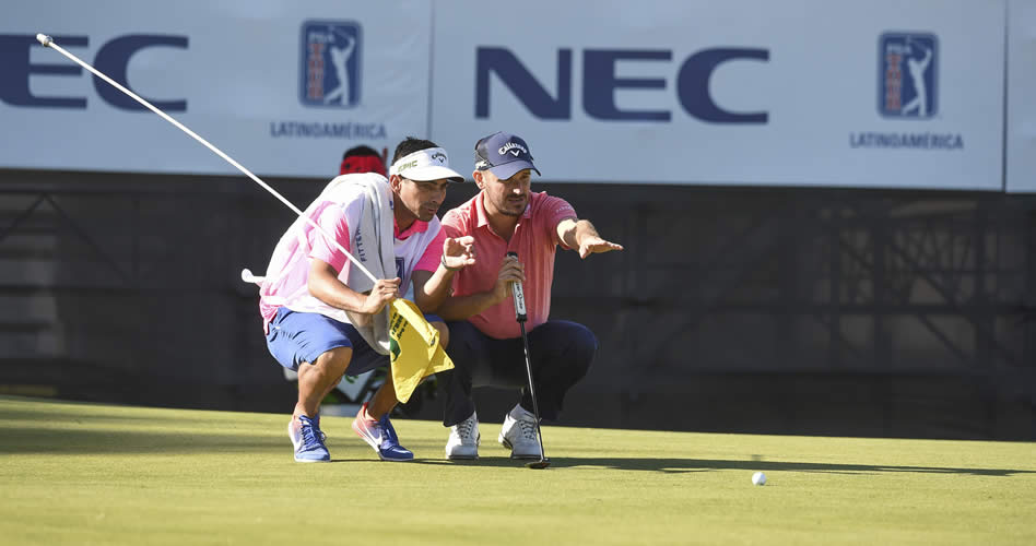 Julián Etulain asume el control absoluto del NEC Argentina Classic (Enrique Berardi/PGA TOUR)