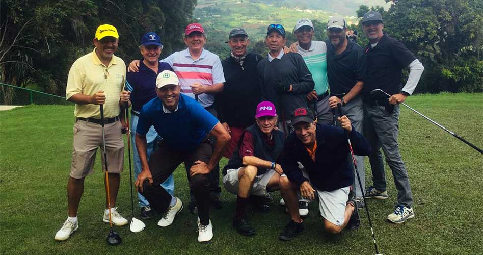 Tres partidas en el Hoyo 1