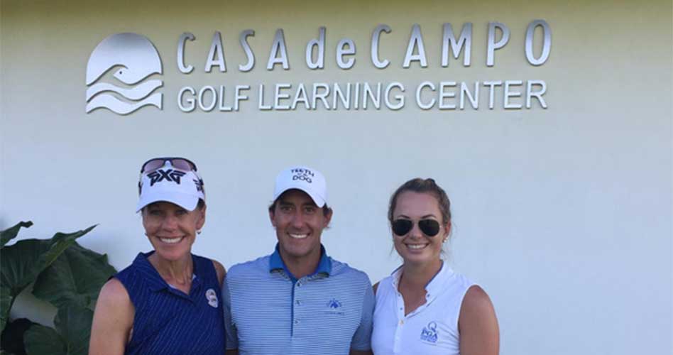 Suzy Whaley, Presidenta de PGA of America, y su hija Kelly junto a Manuel Relancio, Head Pro de Casa de Campo