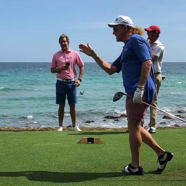 Miguel Ángel Jiménez junto Manuel Relancio en Teeth of the Dog